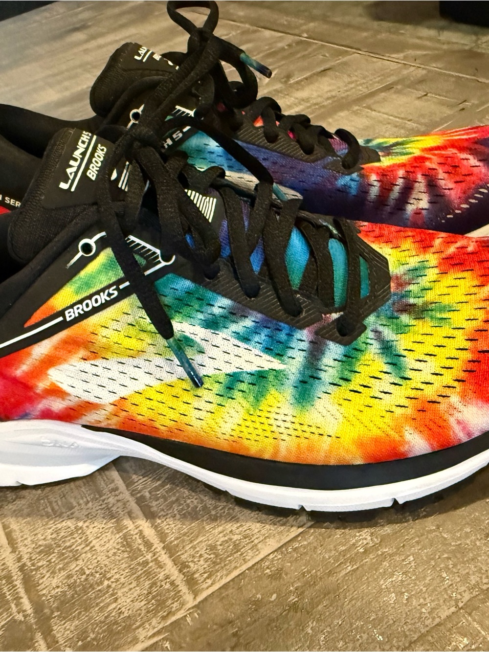 Brooks Launch 5 Running Shoes - Rainbow Tie-Dye. Rock n’ Roll marathon edition